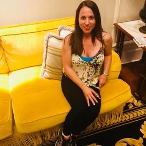 Meet your Posher, Debra